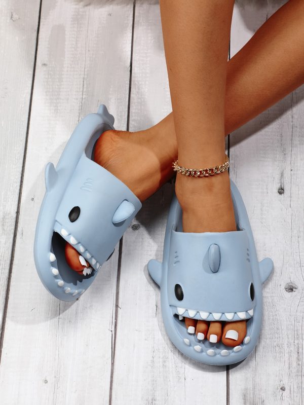 85e2e84b4bbda1799606d69f436ac9f369e9eb381803e4e82b373da3ea7f61a6.jpg Women Blue Cartoon Shark Design Single Band Slides