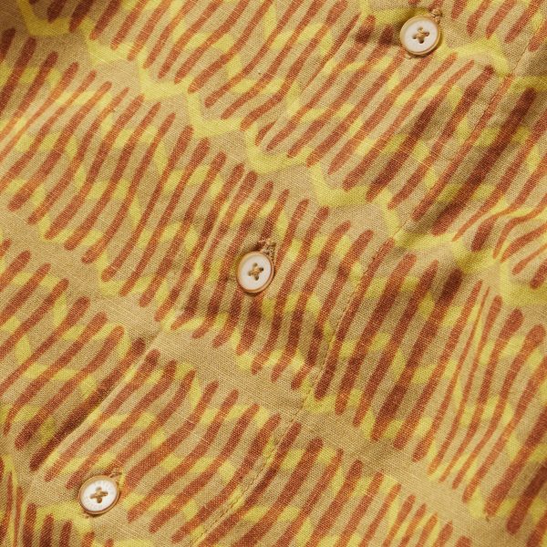 The Short Sleeve Hawthorne in Gold Wave