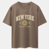 d59012a65609e9228790f0740f1e0e852554c5dcae696c3a89ac1d0ffecc34ab.jpg New York Varsity Print Heavy Weight Oversize T-Shirt & Jersey Shorts